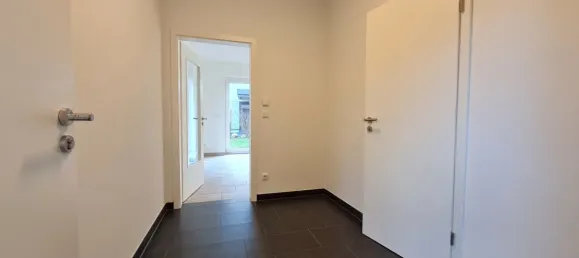 4 rooms House in Harburg, Germany No. 94267 23