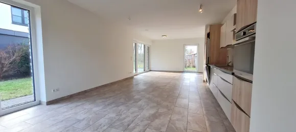 4 rooms House in Harburg, Germany No. 94267 6