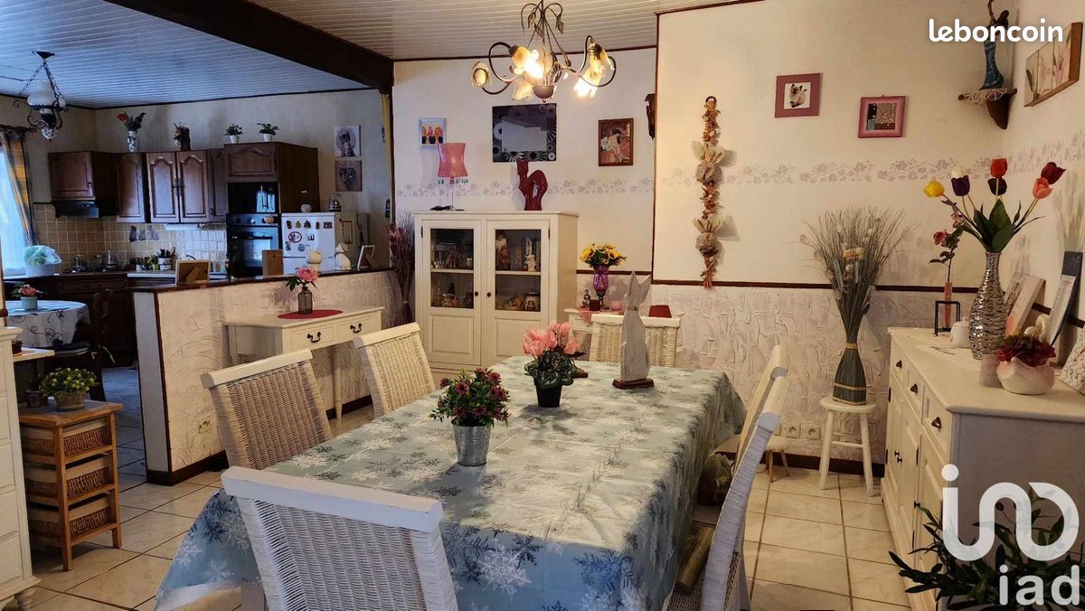 Moradia em banda T3 em Albert, France N.º 52191