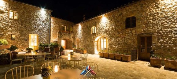 10 bedrooms Villa in Monteriggioni, Italy No. 171046 10