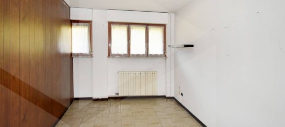 2 rooms Office in Legnano, Italy No. 24886 14
