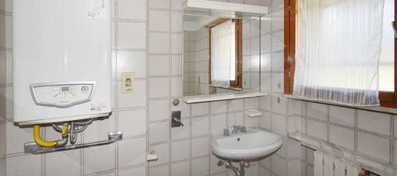 2 rooms Office in Legnano, Italy No. 24886 10