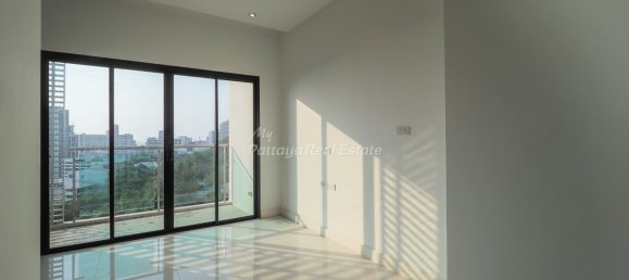 1 bedroom Condo in Pattaya, Thailand No. 12940 2