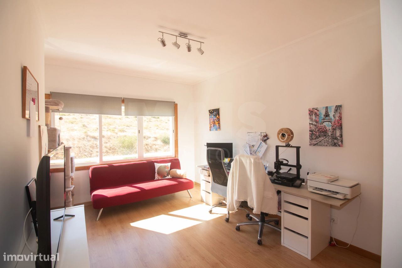 2 bedrooms Apartment in Amadora, Portugal No. 289680