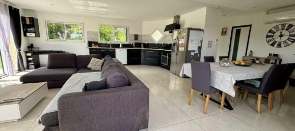 4 bedrooms House in Toulenne, France No. 358046 15