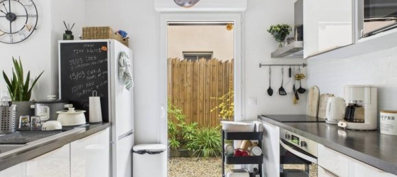 Casa de 3 dormitorios en Merignac, France No. 100307 2