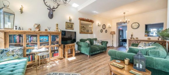 4 bedrooms Commercial property in Surbiton, United Kingdom No. 10207 2