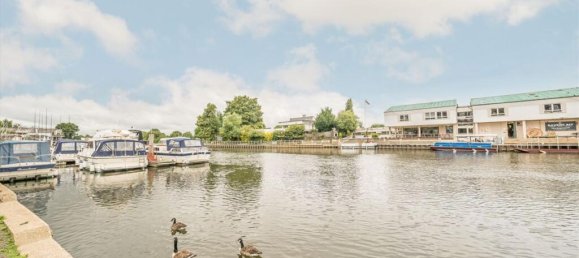 4 bedrooms Commercial property in Surbiton, United Kingdom No. 10207 10