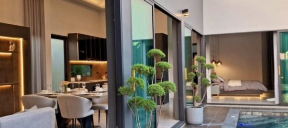 4 chambres house à vendre à Pattaya, Chonburi, Eastern Thailand, Thailand № 70796 11