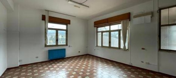 350m² Garage in Castrovillari, Italy No. 292579 4