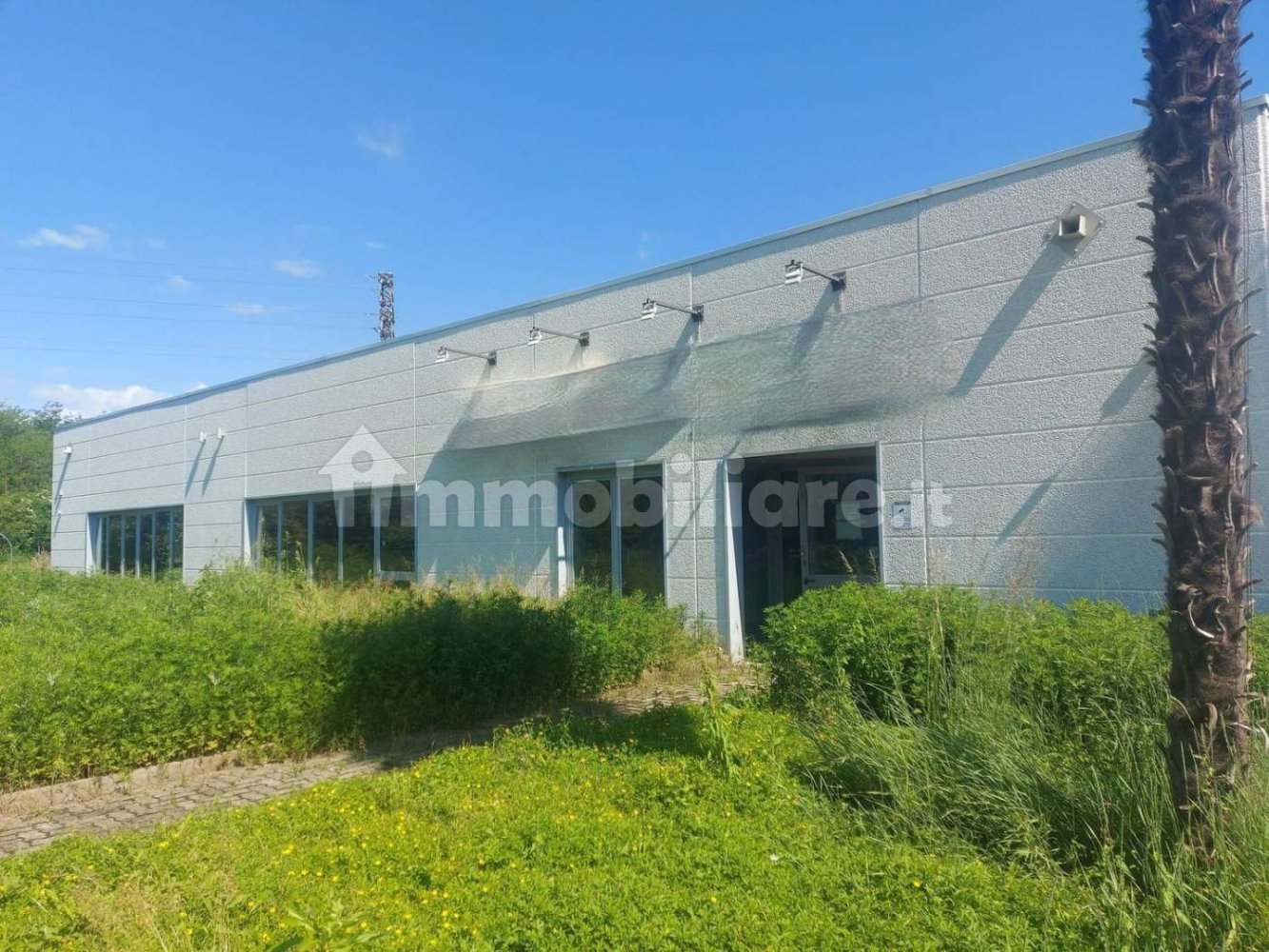 Gewerbliche Immobilie in Gattinara, Italy 750m², Nr. 315132