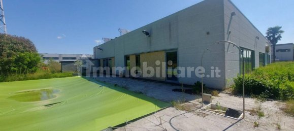Gewerbliche Immobilie in Gattinara, Italy 750m², Nr. 315132 4