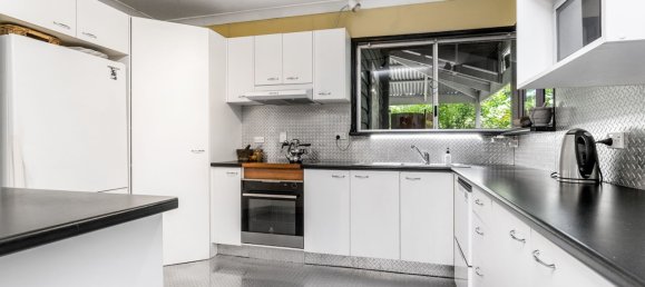 6 bedrooms House in Kunghur, Australia No. 889 15