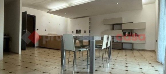 Квартира с 3 спальнями в Монтесаркьо, Италия № 170825 13