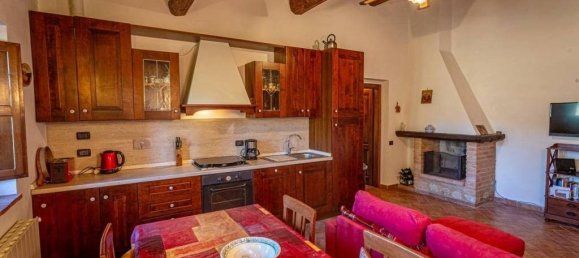 2 bedrooms Apartment in San Gimignano, Italy No. 293007 9