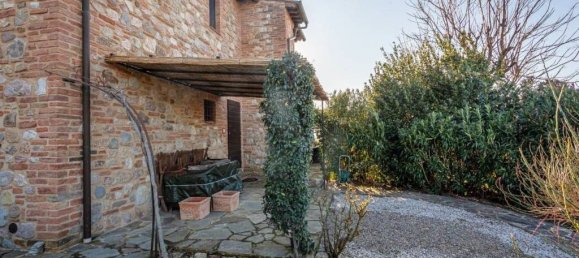 2 bedrooms Apartment in San Gimignano, Italy No. 293007 2