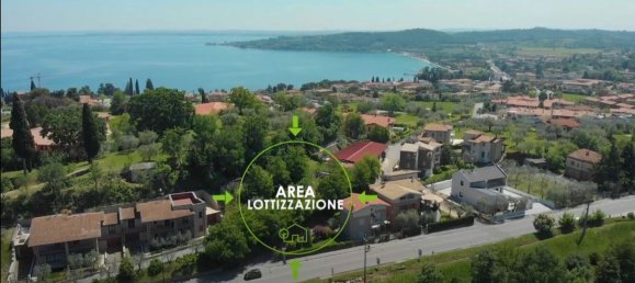 Villa de 4 habitaciónes en Padenghe sul Garda, Italy No. 10406 25