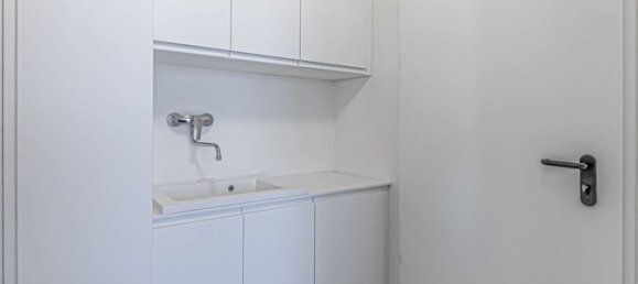 Villa de 4 habitaciónes en Padenghe sul Garda, Italy No. 10406 44