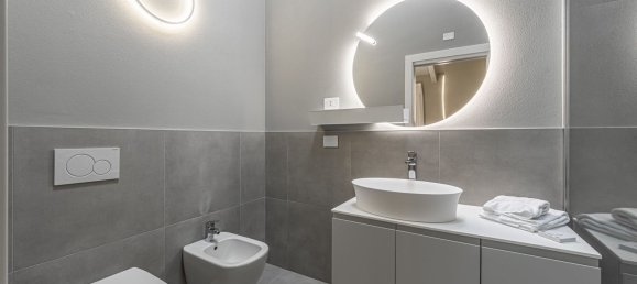 Villa de 4 habitaciónes en Padenghe sul Garda, Italy No. 10406 40