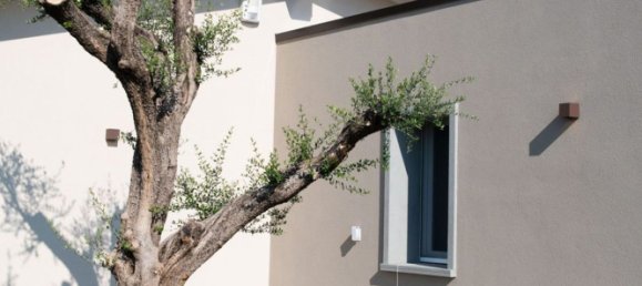 Villa de 4 habitaciónes en Padenghe sul Garda, Italy No. 10406 16