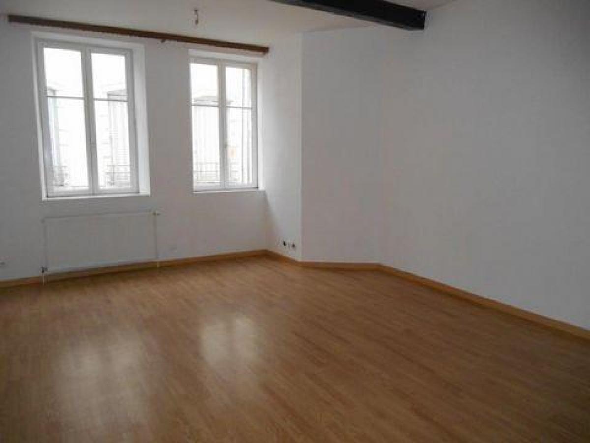 3 bedrooms Condo in Toul, France No. 16036