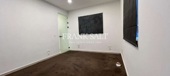 100m² Office in Gzira, Malta No. 13014 3
