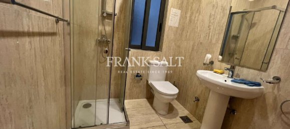 100m² Office in Gzira, Malta No. 13014 4