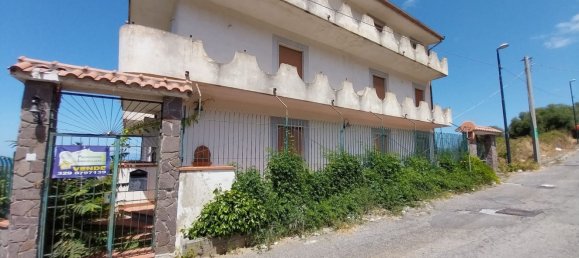 600m² Building in Santa Maria del Cedro, Italy No. 166793 4