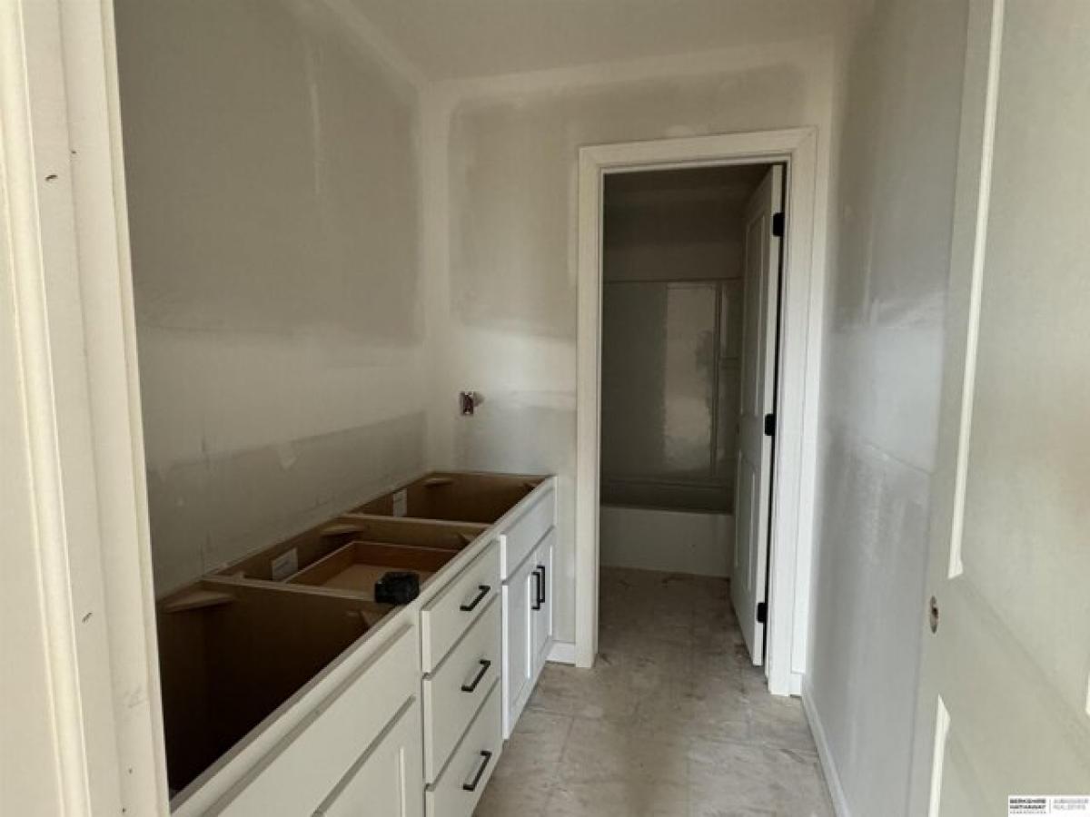 Дом с 5 спальнями в Elkhorn, США № 380514