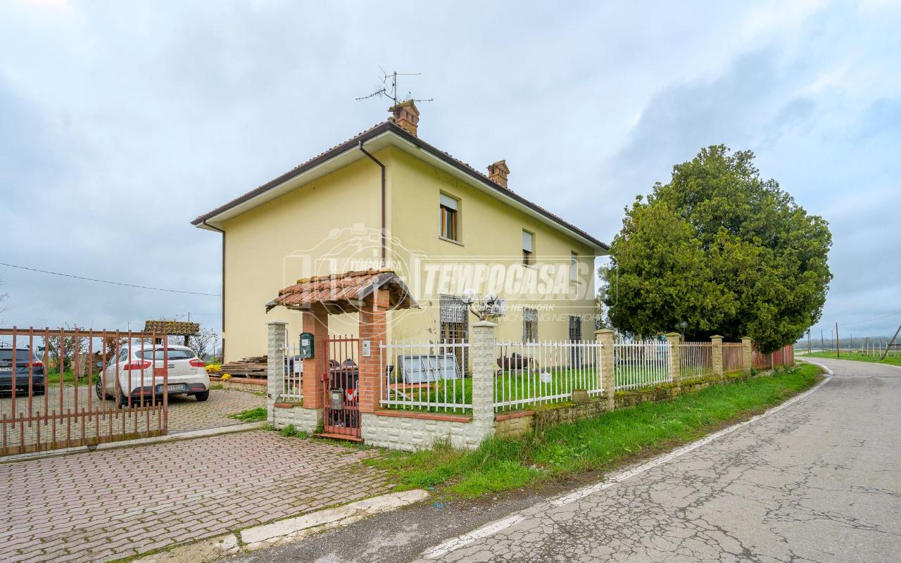 7 rooms House in Galliera, Italy No. 37472