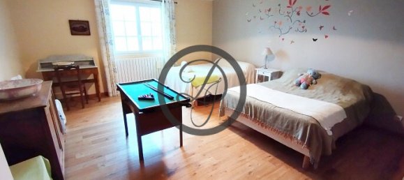 Casa de 4 dormitorios en Crevecoeur-le-Grand, France No. 76654 9