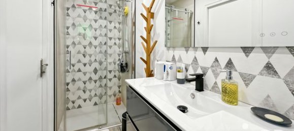 3 bedrooms House in Yonne, France No. 363661 7