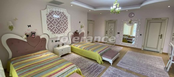 Villa 12+2 in Antalya, Turkey No. 695 20