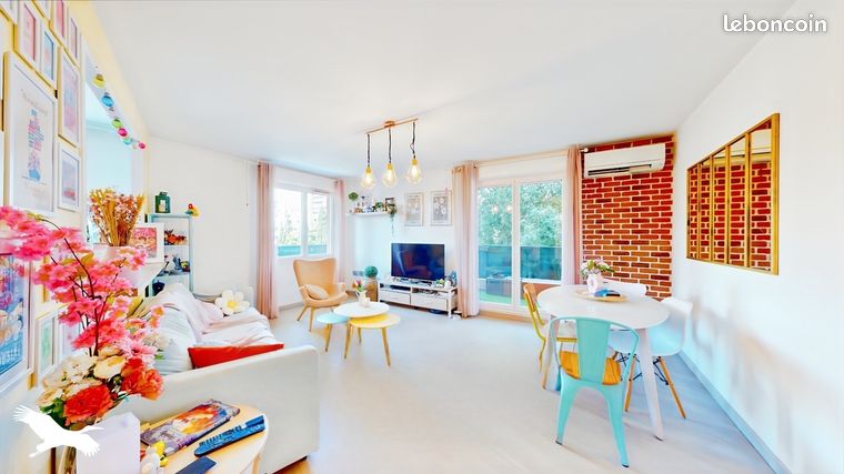 Apartamento de 3 dormitorios en Marseille, France No. 309195