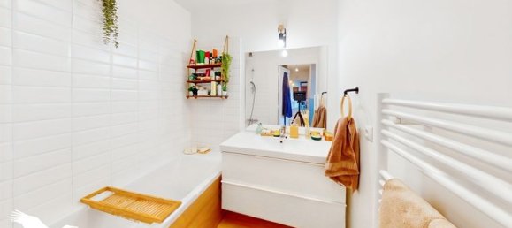 Apartamento de 3 dormitorios en Marseille, France No. 309195 11