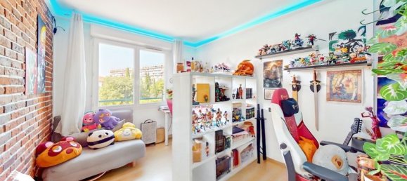 Apartamento de 3 dormitorios en Marseille, France No. 309195 9