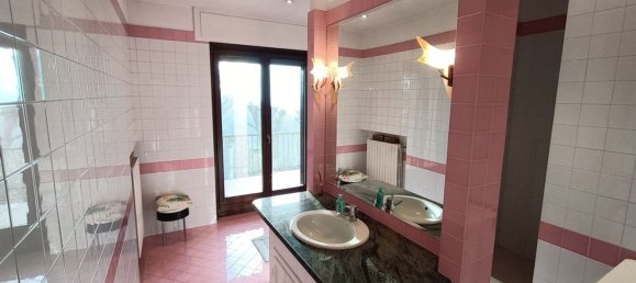8 rooms House in Saluzzo, Italy No. 55830 12