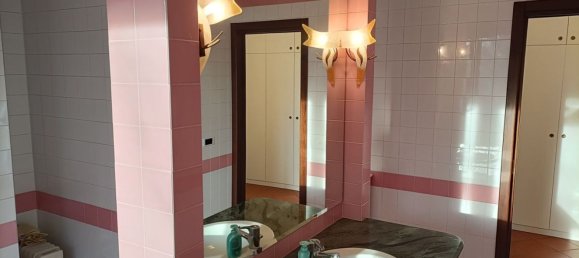 8 rooms House in Saluzzo, Italy No. 55830 13