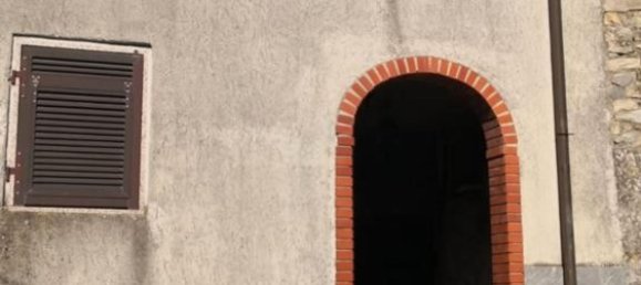 2 bedrooms House in Fivizzano, Italy No. 313696 5