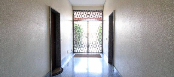 1-Zimmer Büro in Rodano, Italy, Nr. 303538 11