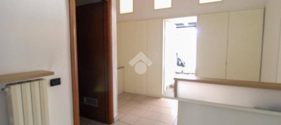 1-Zimmer Büro in Rodano, Italy, Nr. 303538 4