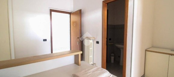 1-Zimmer Büro in Rodano, Italy, Nr. 303538 9