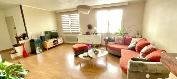 2 chambres Appartement à Sainte-Geneviève-des-Bois, France No. 325629 2