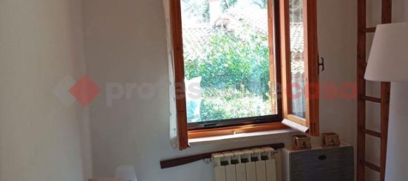 3 rooms House in Camerata Nuova, Italy No. 14803 11