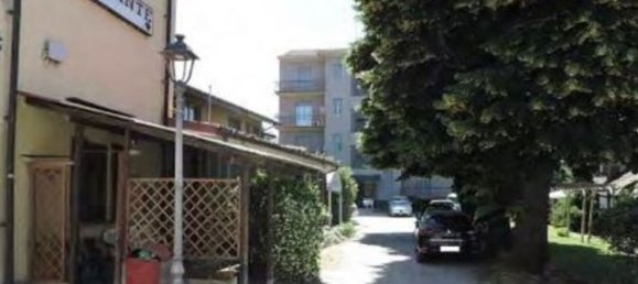 Villa de 10 habitaciónes en Ozzero, Italy No. 76418 3