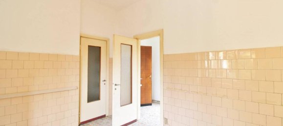 3 rooms Apartment in Canegrate, Italy No. 19710 6