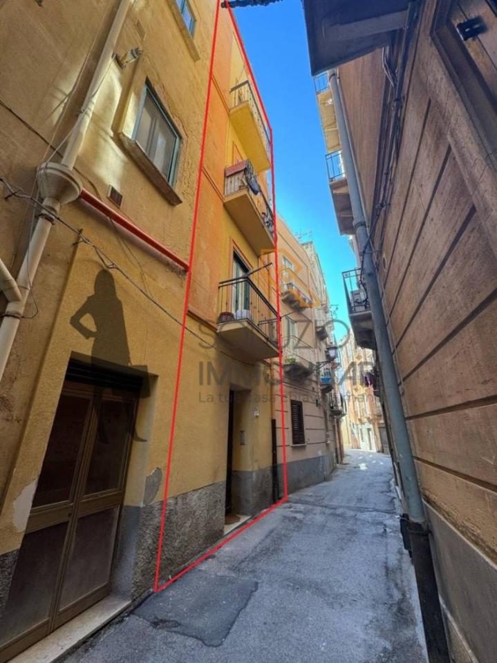 13غرفة شقة في Trapani, Italy رقم 36829