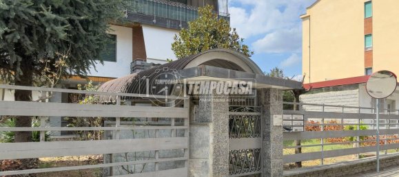 Apartamento de 2 dormitorios en Orbassano, Italy No. 261409 7