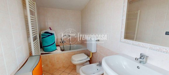 Apartamento de 2 dormitorios en Orbassano, Italy No. 261409 24