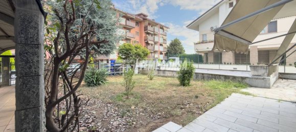 Apartamento de 2 dormitorios en Orbassano, Italy No. 261409 10